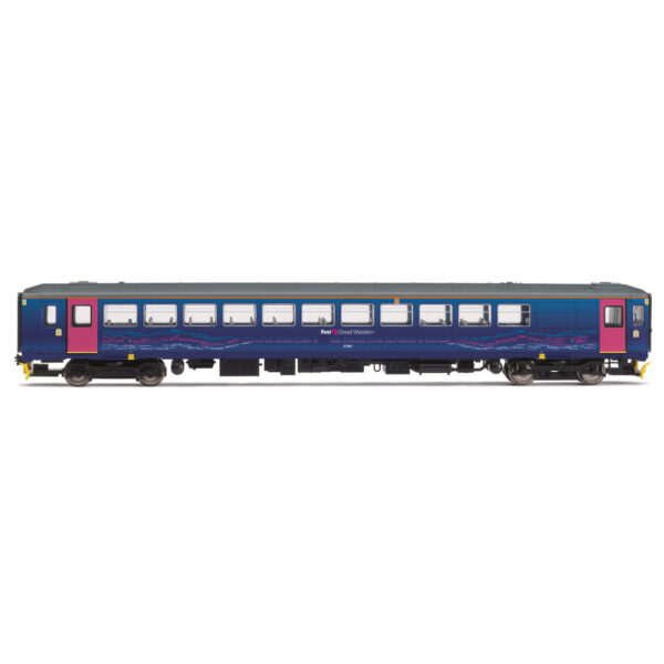 R30357 Hornby FGW, Class 153, Bo-Bo, 153361 - Era 10 R30357 Hornby FGW, Class 153, Bo-Bo, 153361 - Era 10