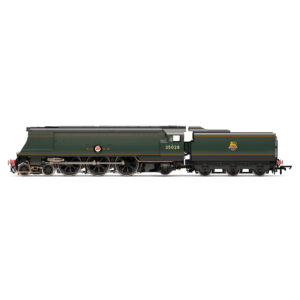 R30472SS BR (Early) - Merchant Navy - 35028 'Clan Line' (With Steam Generator) R30472SS BR (Early) - Merchant Navy - 35028 'Clan Line' (With Steam Generator)