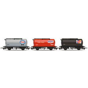 R60362 Hornby RailRoad Tankers Triple Pack R60362 Hornby RailRoad Tankers Triple Pack